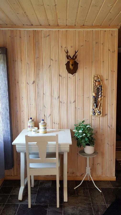 Farmer Apartment Laukvik Exterior foto